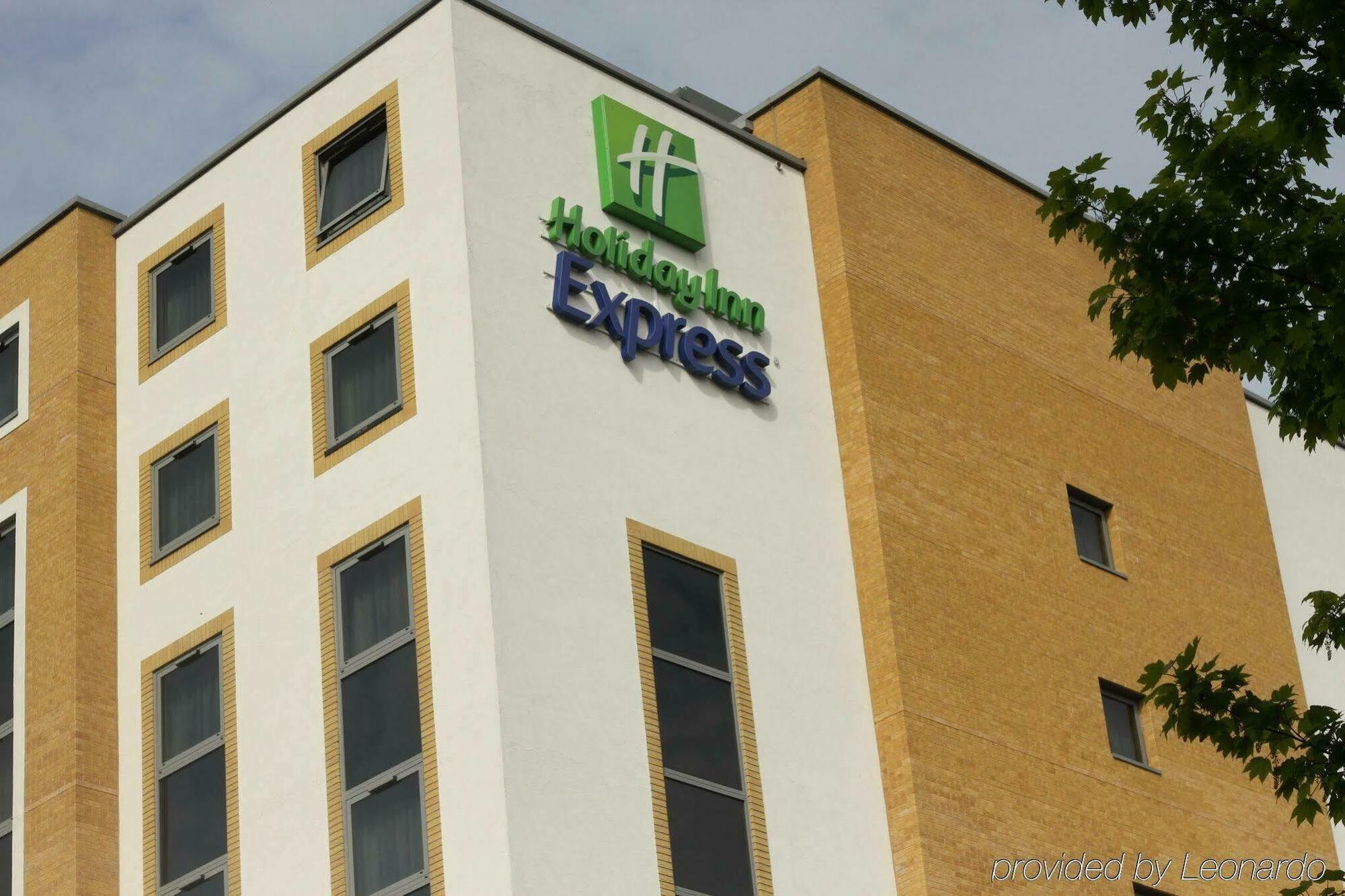 快捷假日伦敦-沃特福德岔口酒店 外观 照片